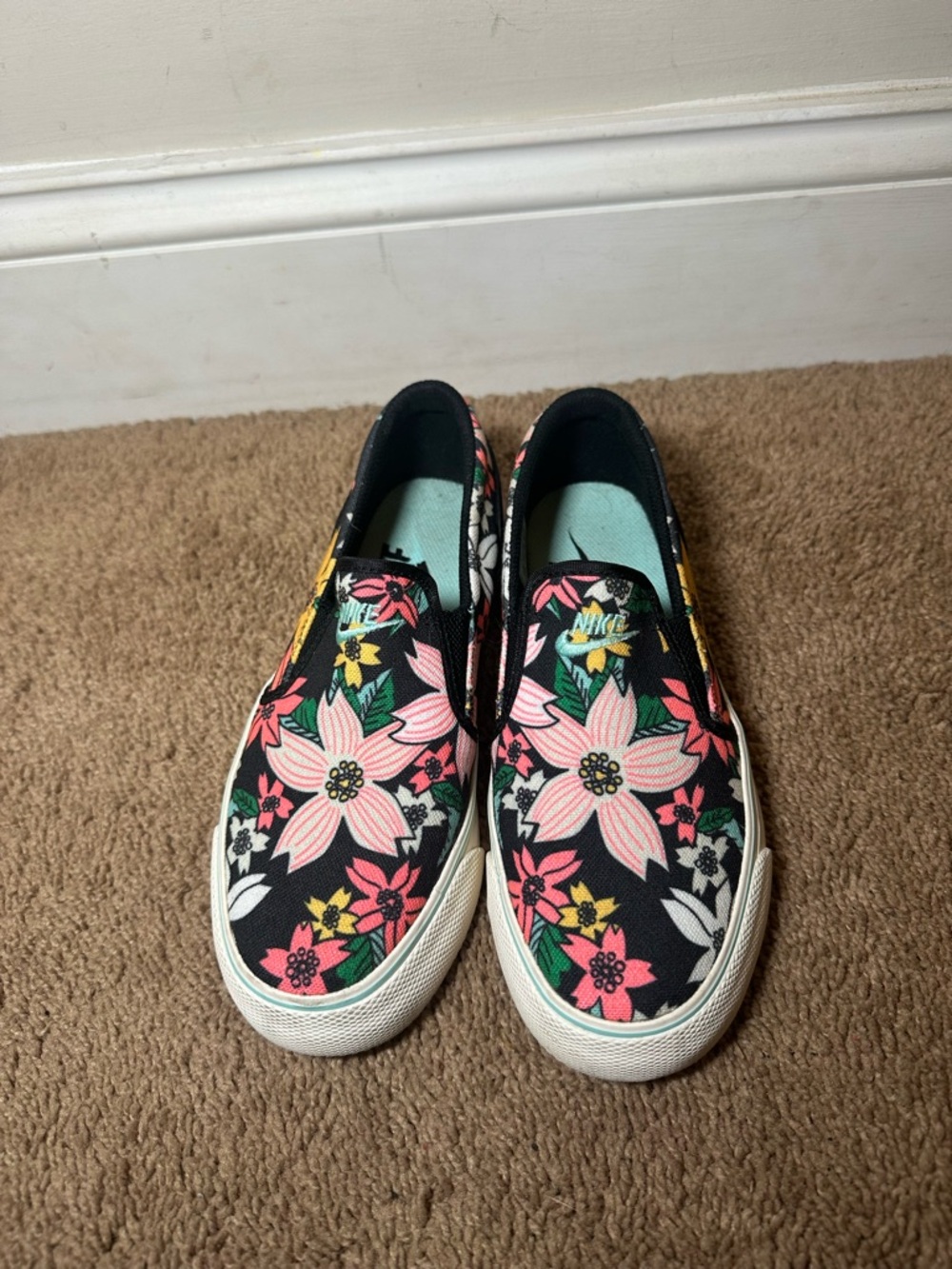 Nike Toki Aloha Pack Slip On Sneakers Shoes Canvas Floral Womens Size 5.5